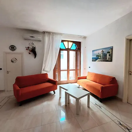 Casa Ortigia Konukevi